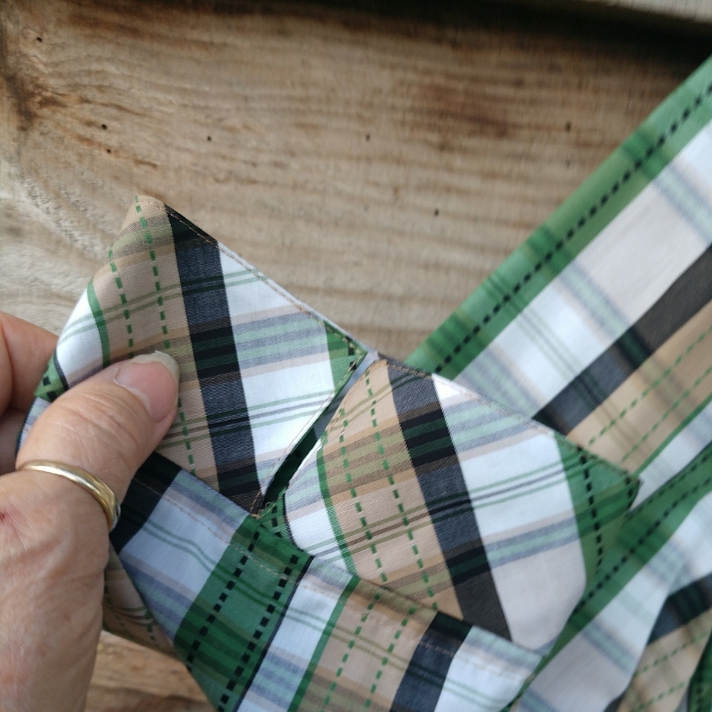 SOLD Kim Rogers Woman's Plaid Top Button Front Wrinkle Resists 3/4 Sleeves NWT. - Picture 7 of 12